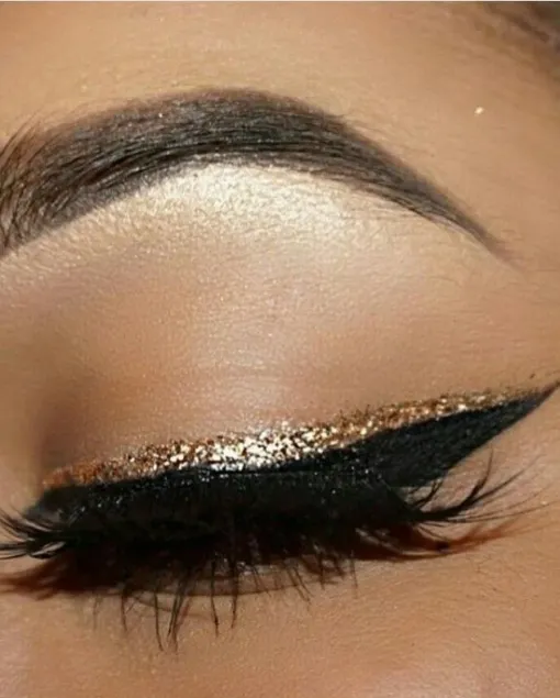 Miss Rose Glitter Eyeliner