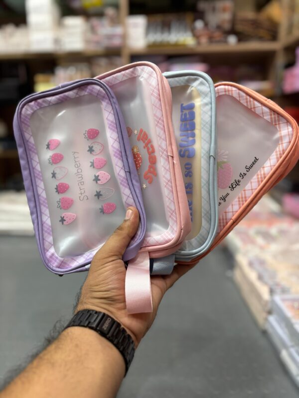 Chic Glow Medium Cosmetic Pouch