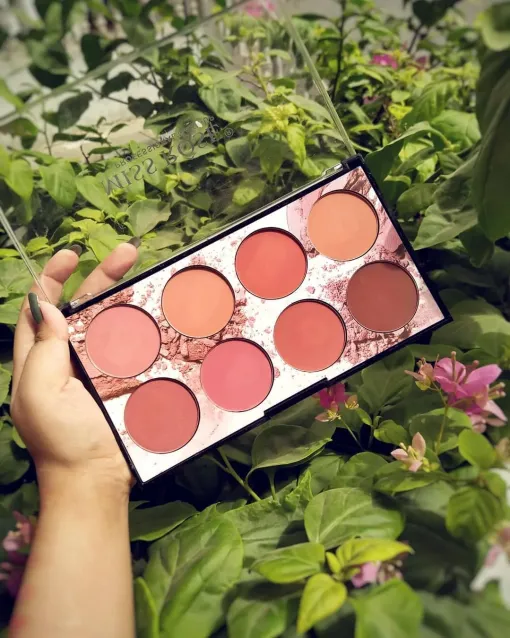 Miss Rose Bloom Crush 8 Color Blush Palette